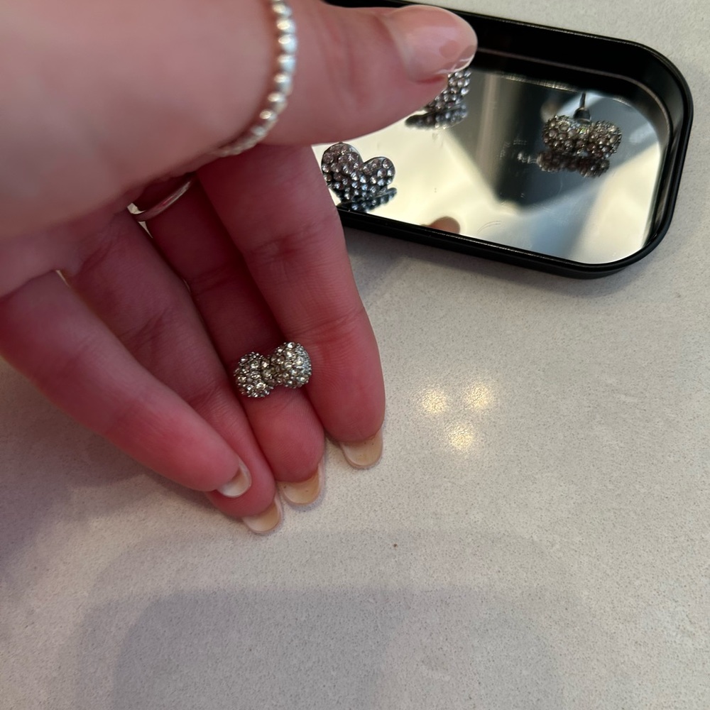 Assorted earrings - Picture 10 of 11